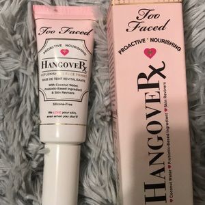 Too Faced Hangover Primer